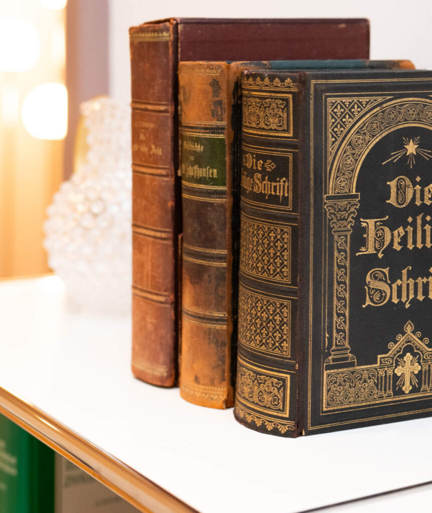 Büch Die Heilige Schrift